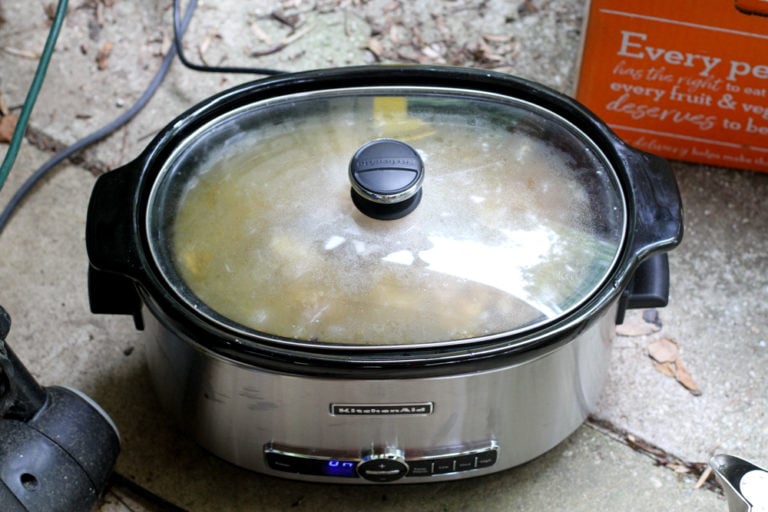 crock pot in carport.