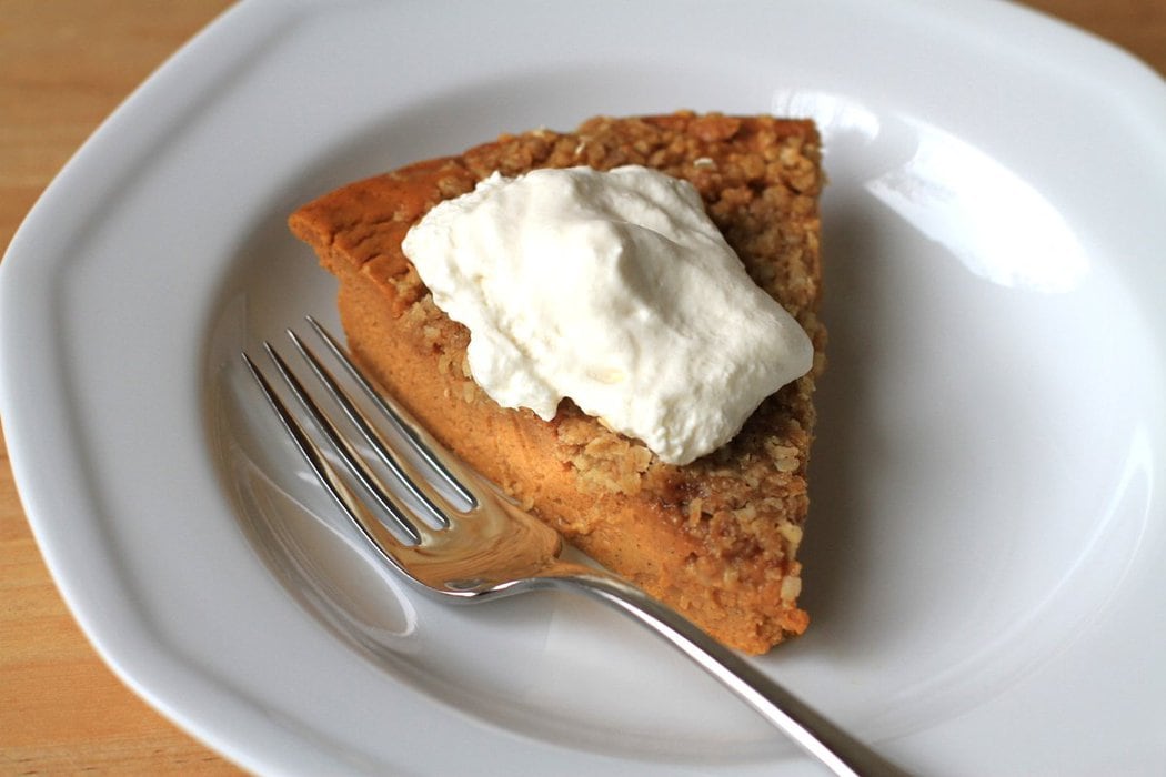 Crustless Pumpkin Pie with Streusel Topping